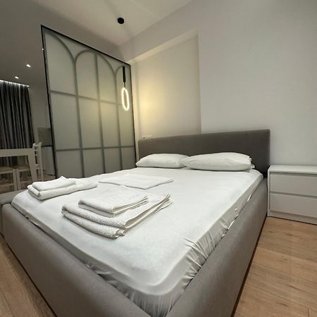 Center Apartment Tirana Buitenkant foto