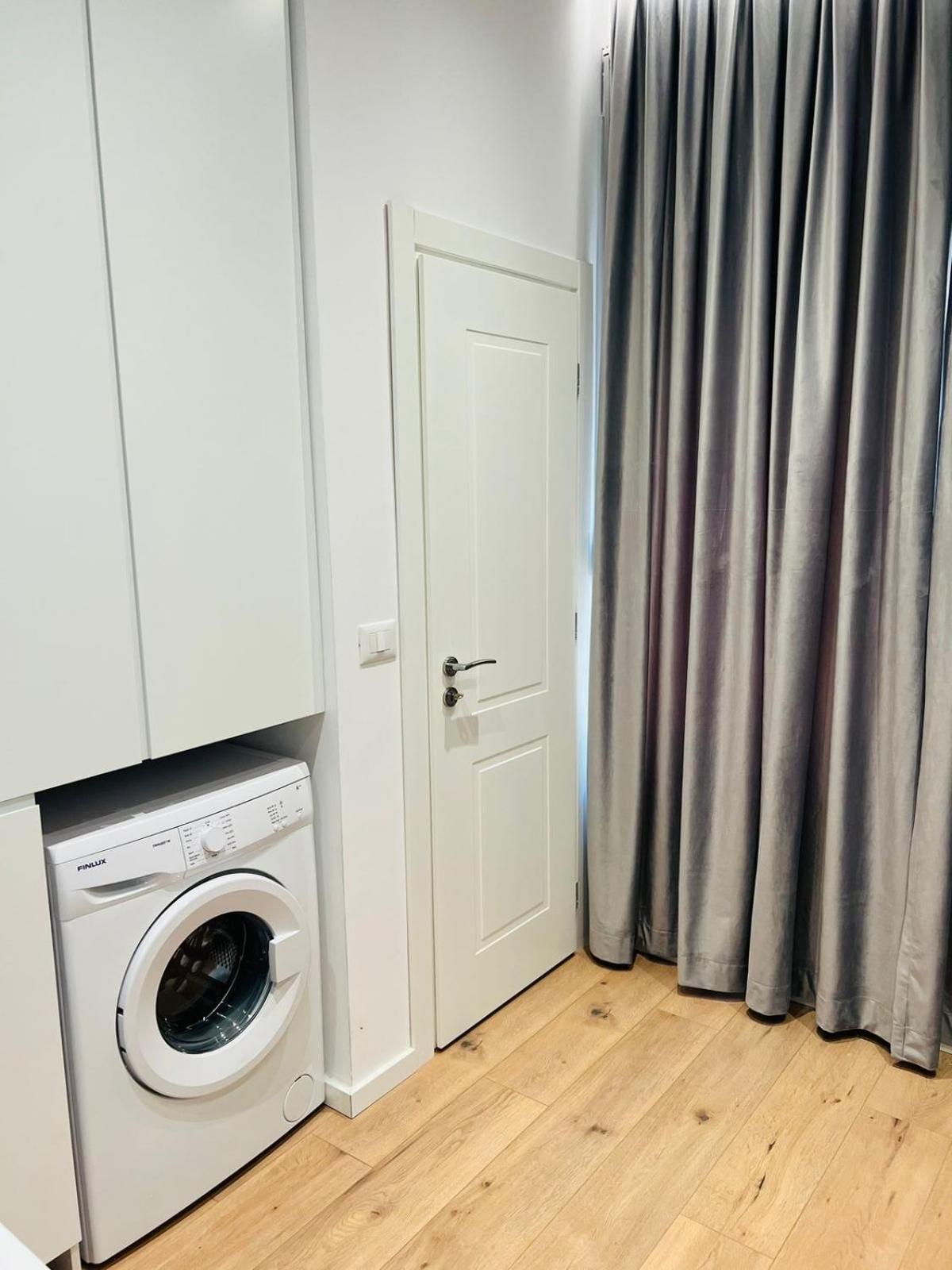 Center Apartment Tirana Buitenkant foto
